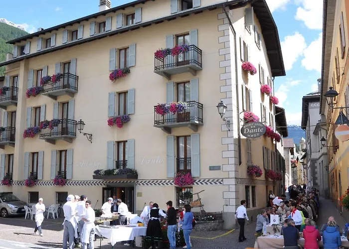 Meuble Dante Hotel
